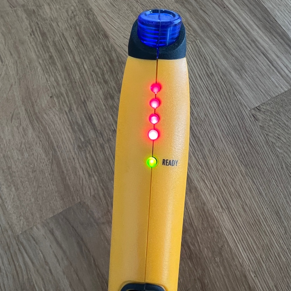 Stud finder Zircon MetalliScanner m40- Handheld Electronic Metal Detector EUC - Picture 5 of 7